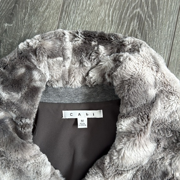CAbi Faux fur jacket size medium - Picture 2 of 7